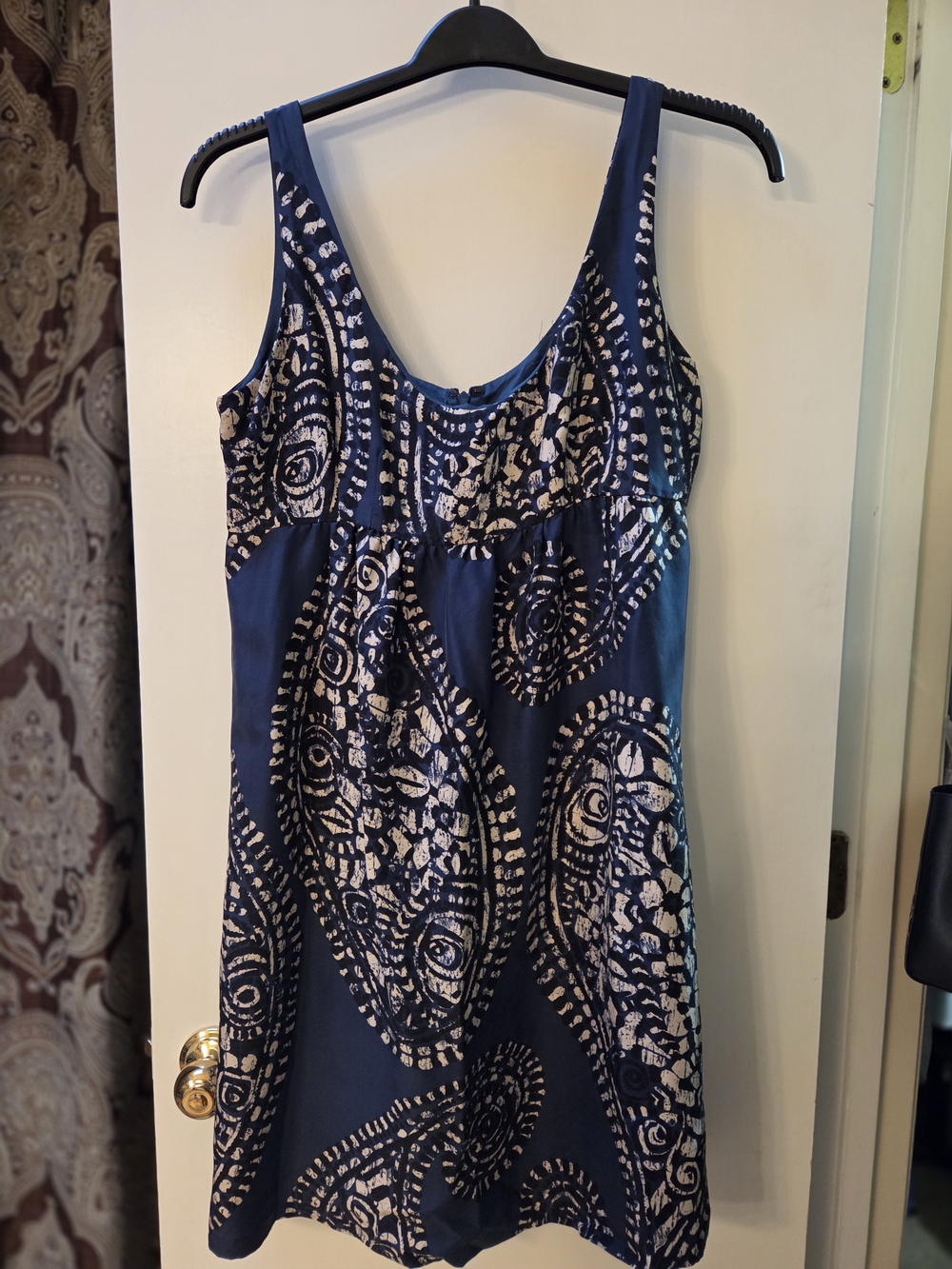 Michael Kors SZ 10  Silk Navy and Cream Patterned Sleeveless Dress